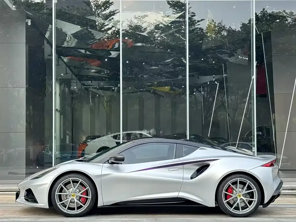 Lotus Emira 2025 из CN, фото 3