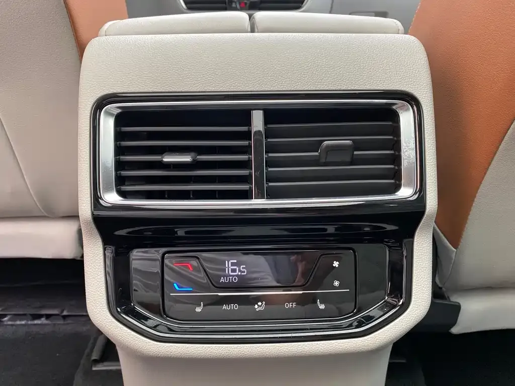 Volkswagen Teramont 2024 из CN, фото 10