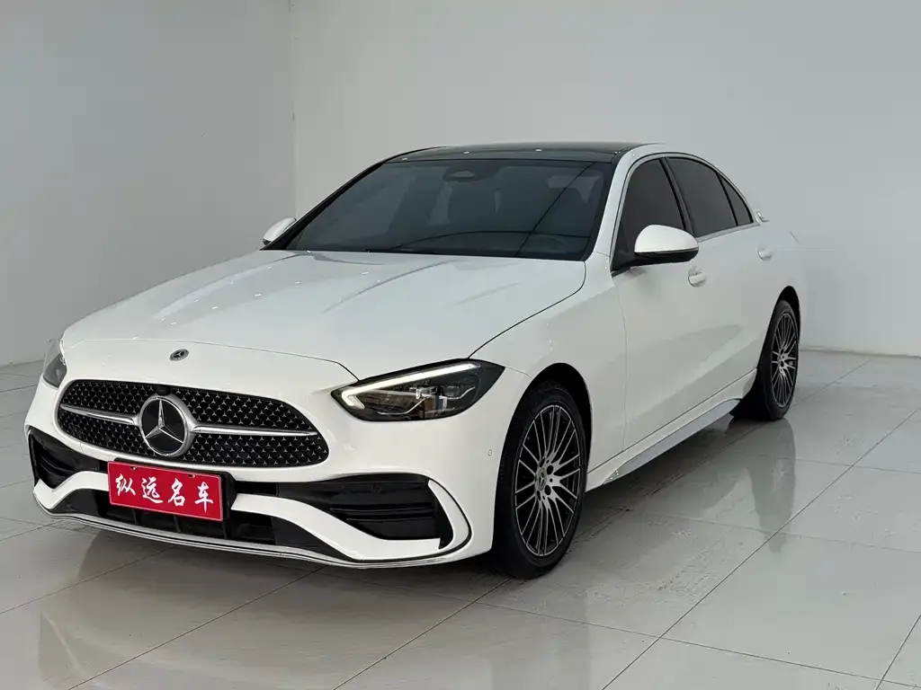 Mercedes-Benz C-Class — фото 1