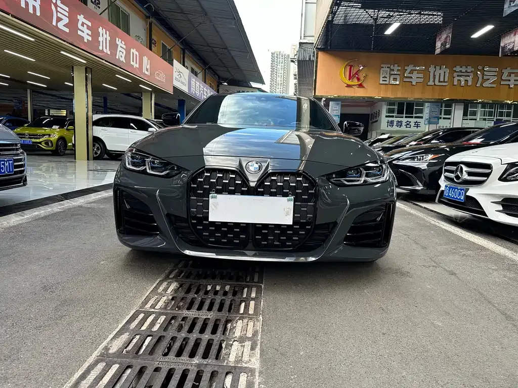 BMW 4 Series 2023 из CN, фото 2