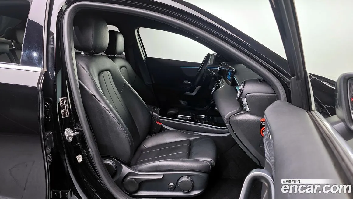 Mercedes-Benz A-Class — фото 10