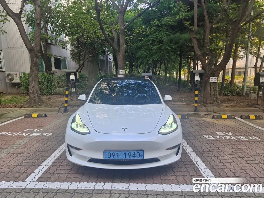 Tesla Model 3 2021 из KR, фото 3