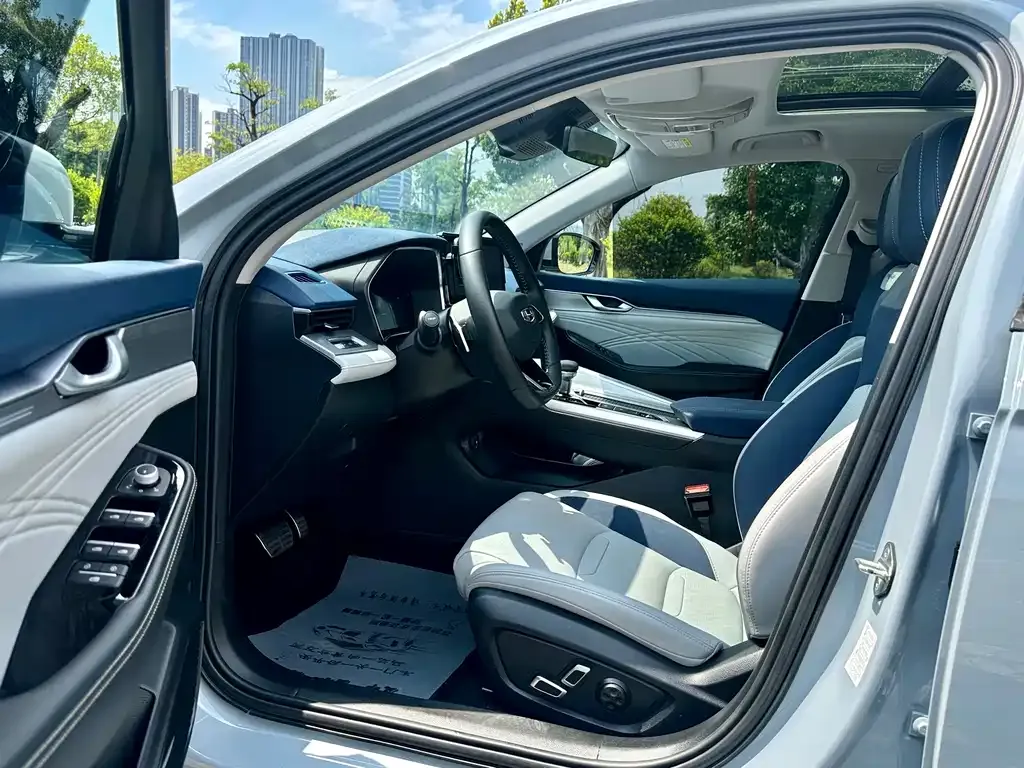 Geely Xingrui 2023 из CN, фото 5