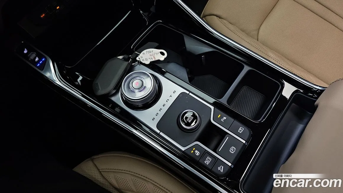 Kia Sorento — фото 9