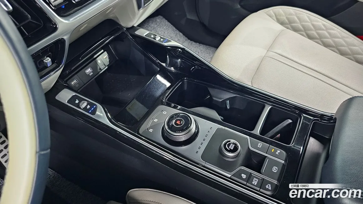 Kia Sorento — фото 9