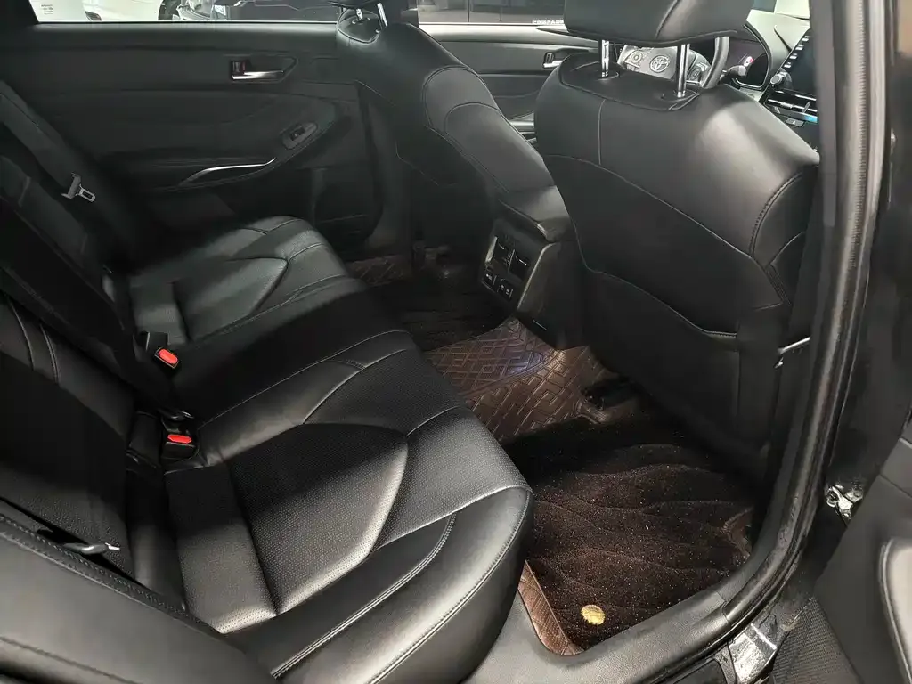 Toyota Avalon 2022 из CN, фото 9