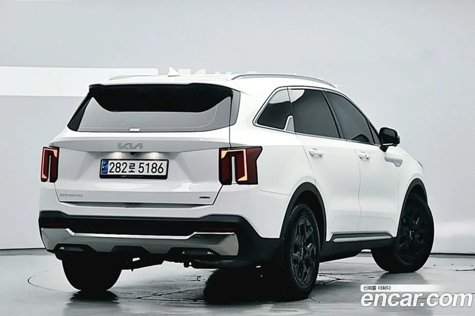 Kia Sorento 2024 из KR, фото 2