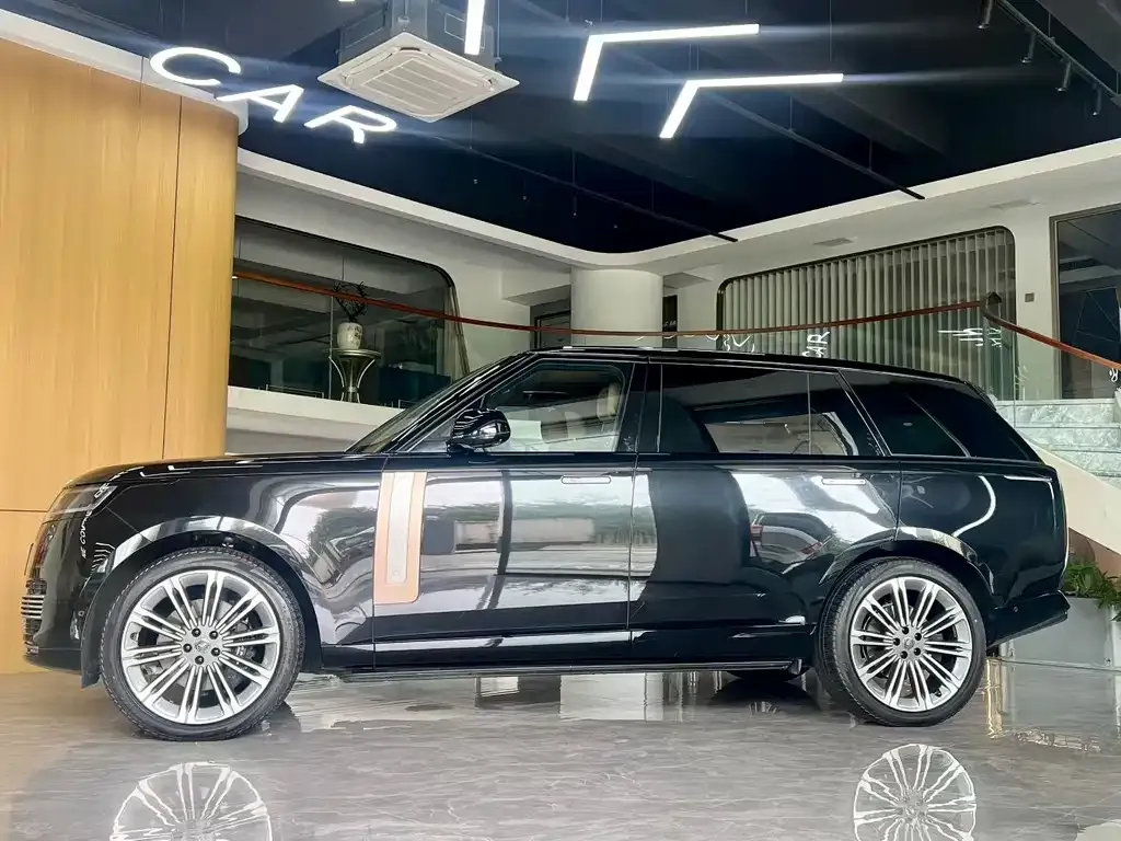 Land Rover Range Rover 2025 из CN, фото 2