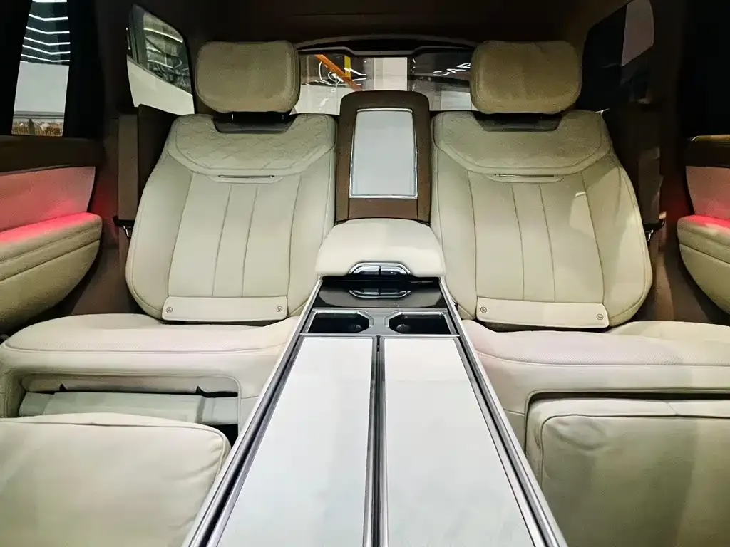 Land Rover Range Rover 2025 из CN, фото 8