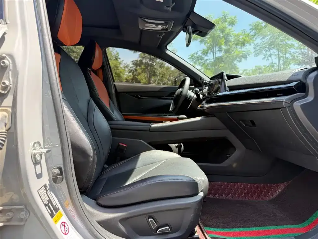 Changan UNI-V 2023 из CN, фото 9