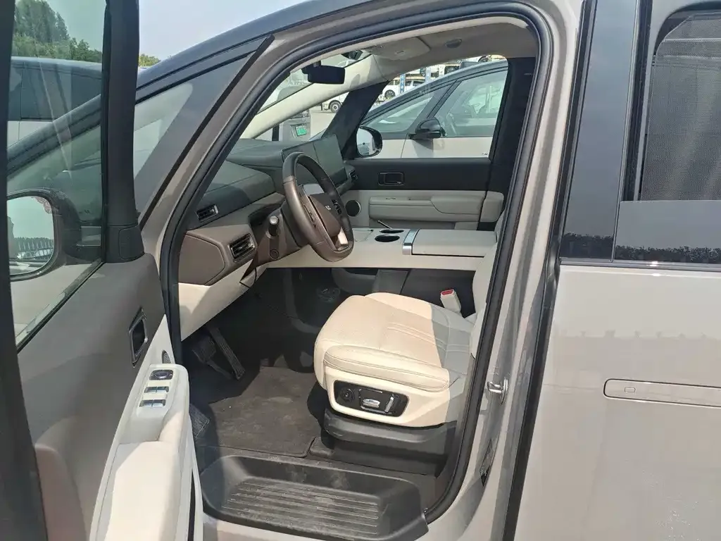 Li Auto MEGA 2024 из CN, фото 3