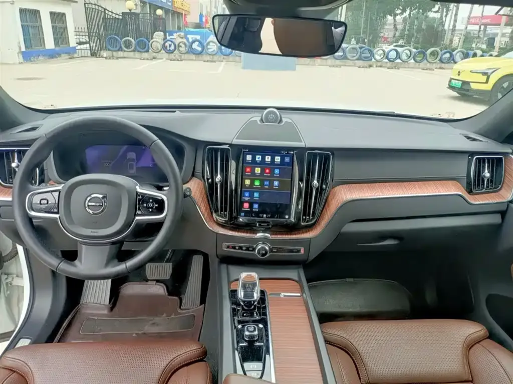 [object Object] XC60 PHEV 2024 из CN, фото 4