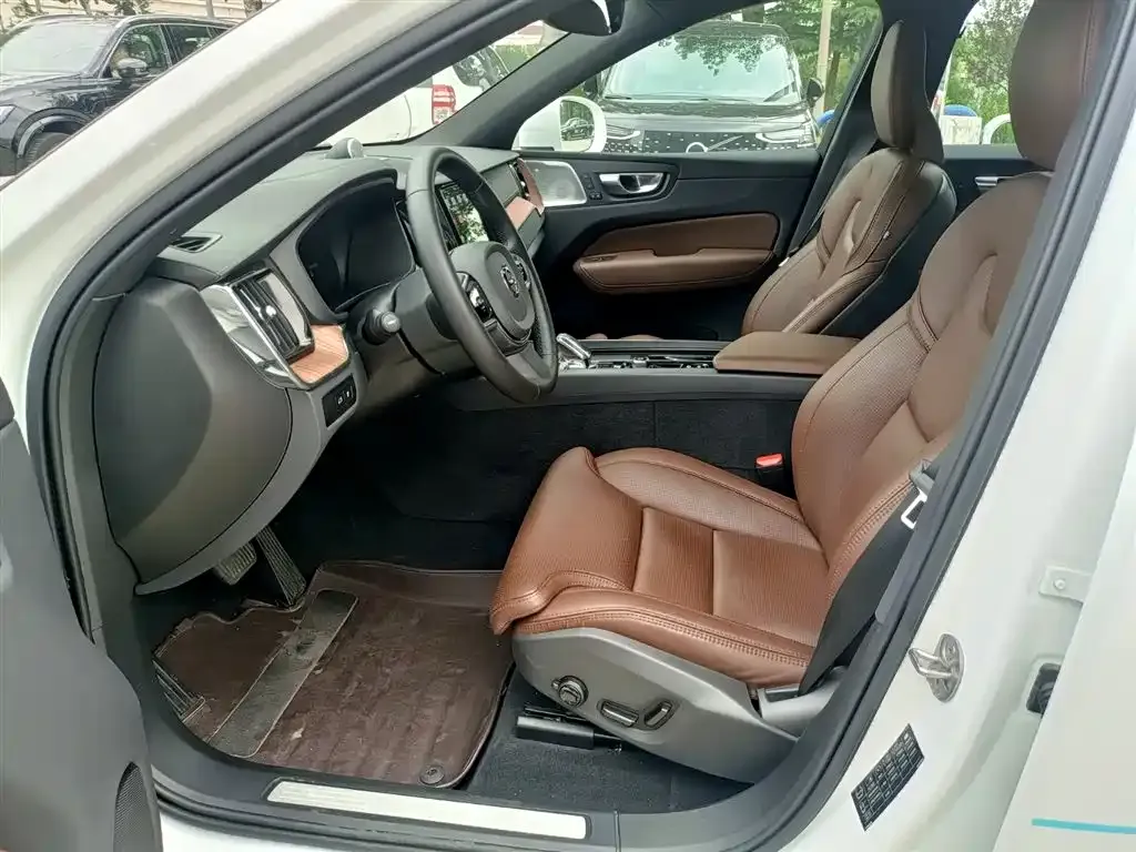 [object Object] XC60 PHEV 2024 из CN, фото 9