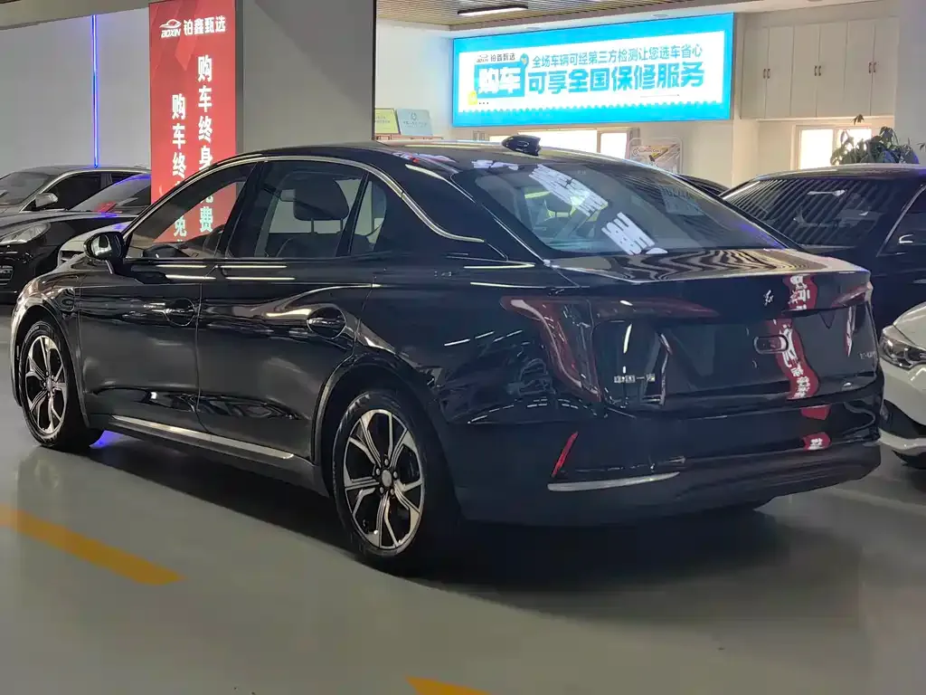 Hongqi E-QM5 — фото 5