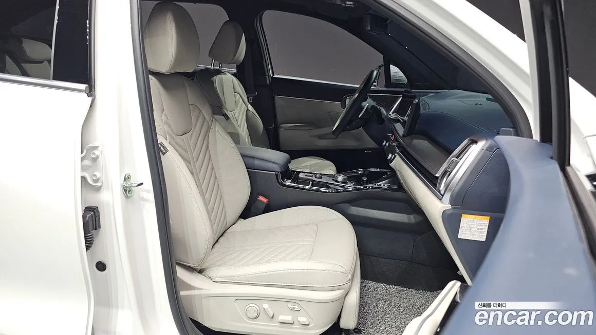 Kia Sorento — фото 10