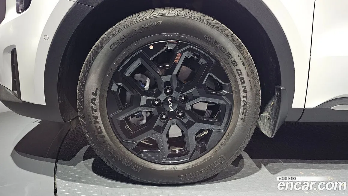 Kia Sorento — фото 5