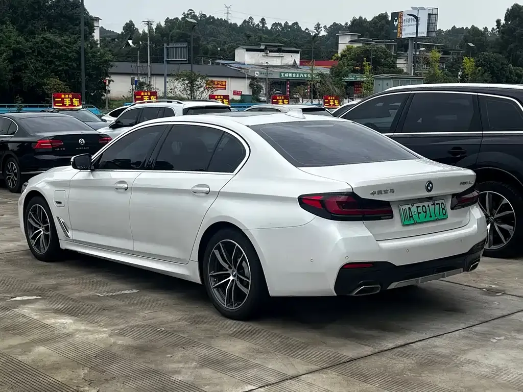 BMW 5 Series New Energy — фото 6
