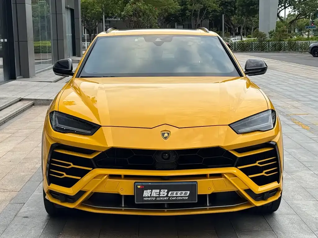 Lamborghini Urus — фото 2
