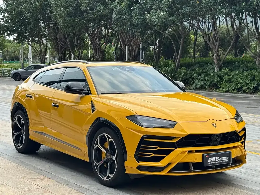 Lamborghini Urus — фото 3
