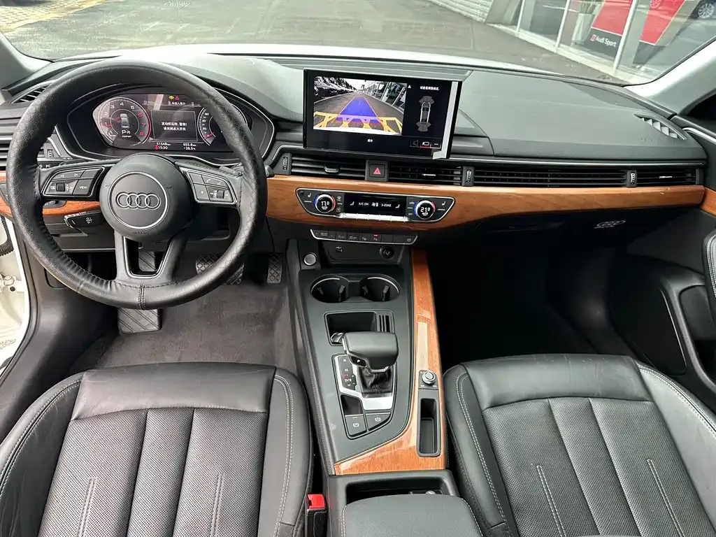Audi A4L 2021 из CN, фото 9