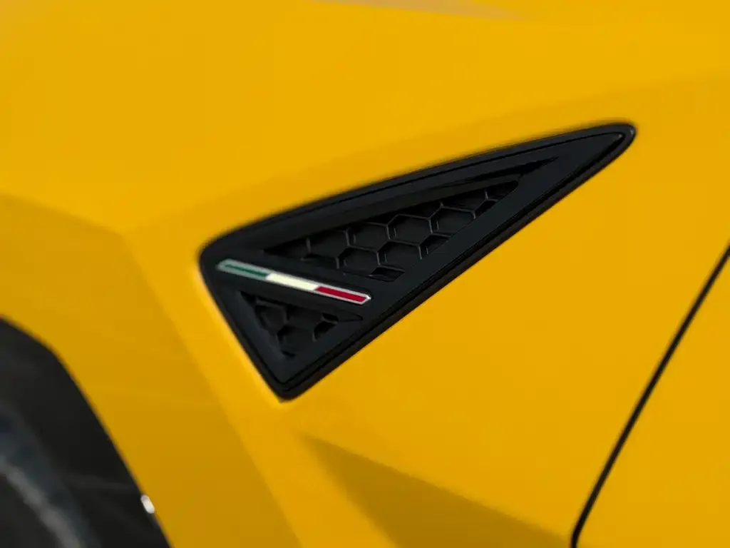 Lamborghini Urus 2022 из CN, фото 9