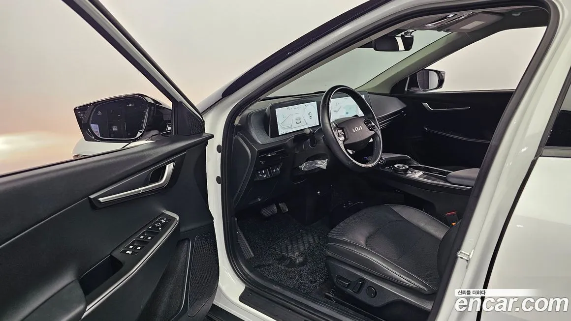 Kia EV6 — фото 10