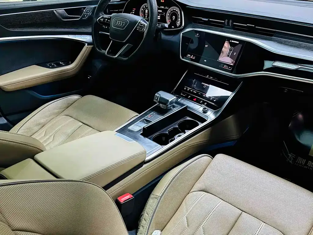 Audi A6L 2021 из CN, фото 4