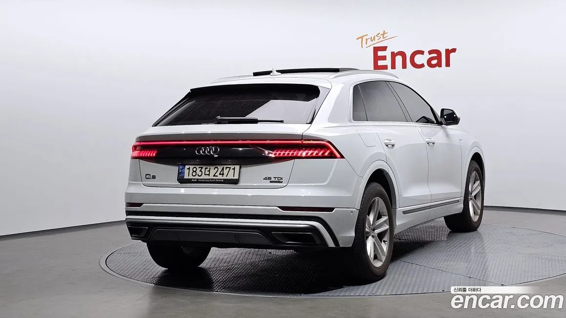 Audi Q8 2021 из KR, фото 2