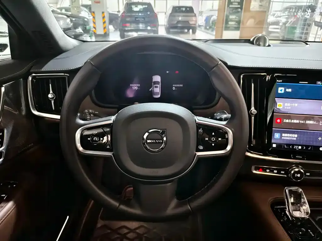 Volvo S90 PHEV 2024 из CN, фото 6