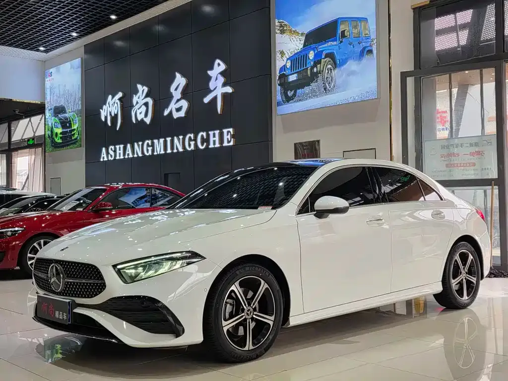 Mercedes-Benz A-Class 2024 из CN, фото 1