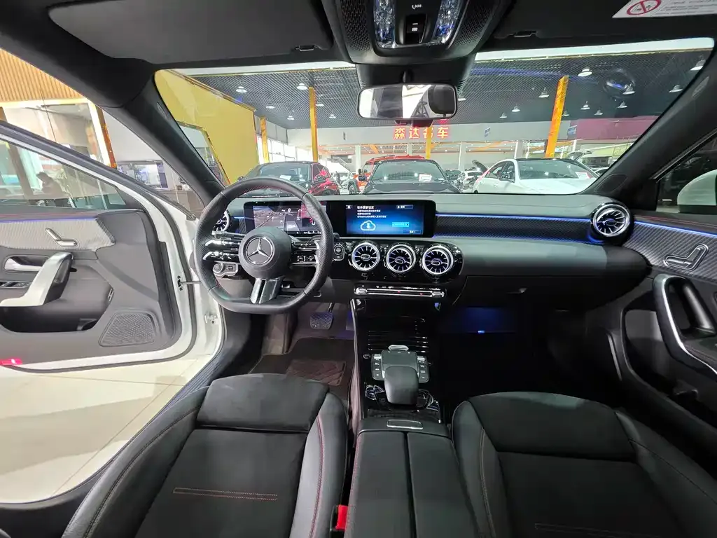 Mercedes-Benz A-Class 2024 из CN, фото 10
