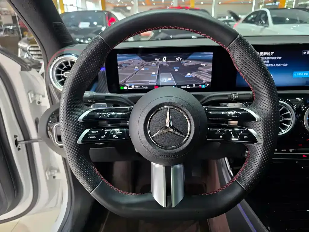 Mercedes-Benz A-Class 2024 из CN, фото 9