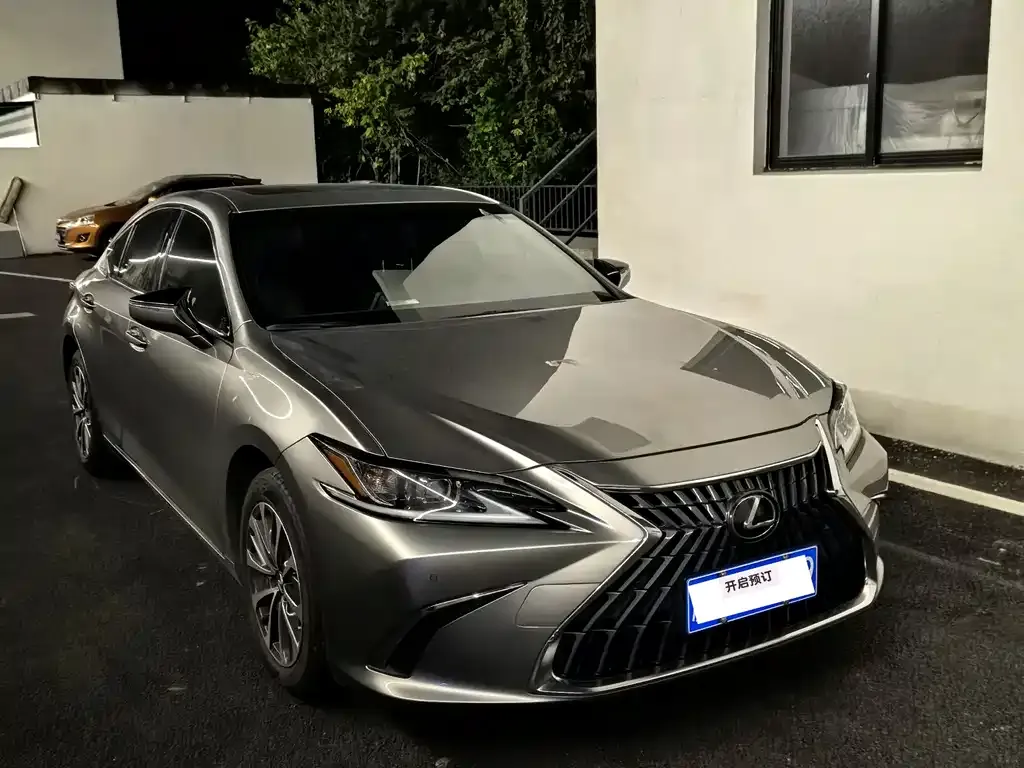 Lexus ES 2022 из CN, фото 2