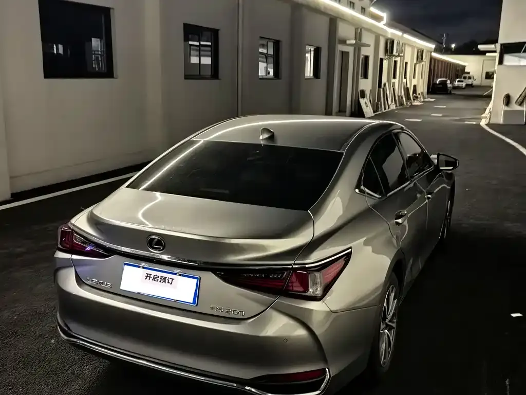 Lexus ES 2022 из CN, фото 8