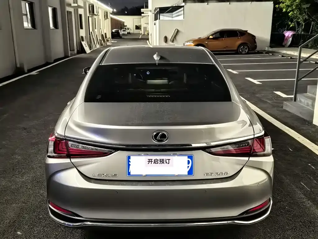 Lexus ES 2022 из CN, фото 9