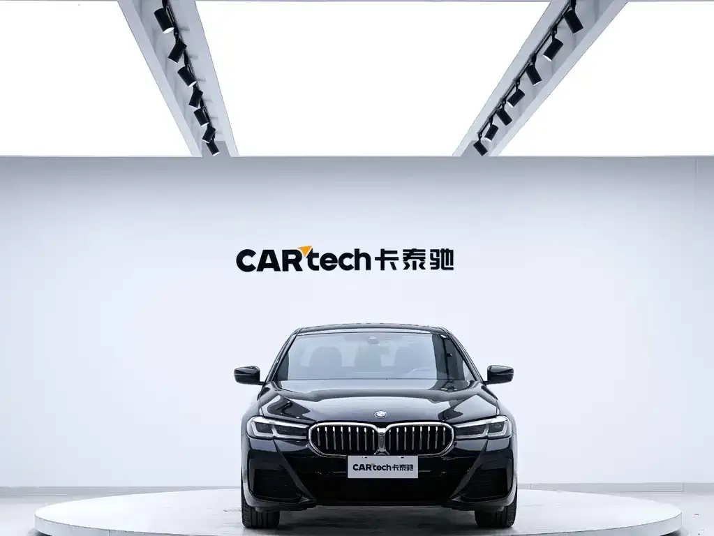 BMW 5 Series — фото 2