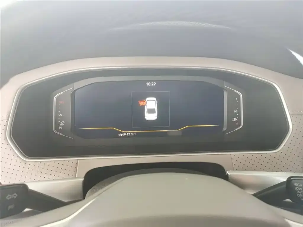 Volkswagen Lavida 2023 из CN, фото 4