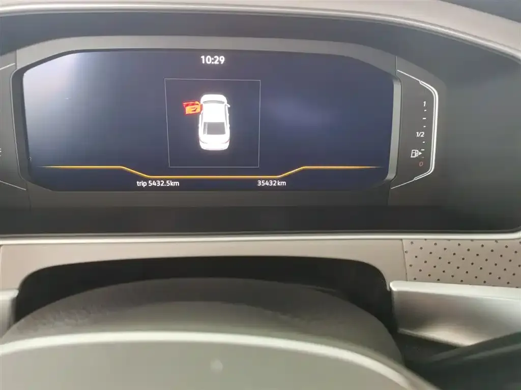 Volkswagen Lavida 2023 из CN, фото 5