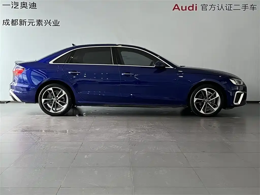 Audi A4L 2021 из CN, фото 3