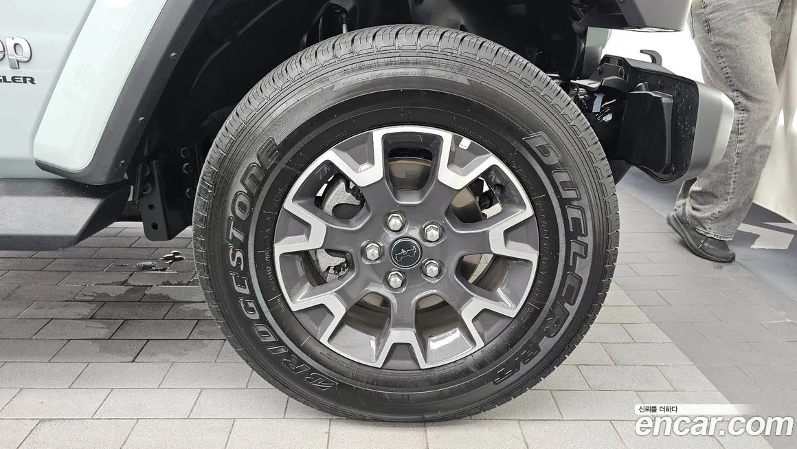 Jeep Wrangler 2024 из KR, фото 5