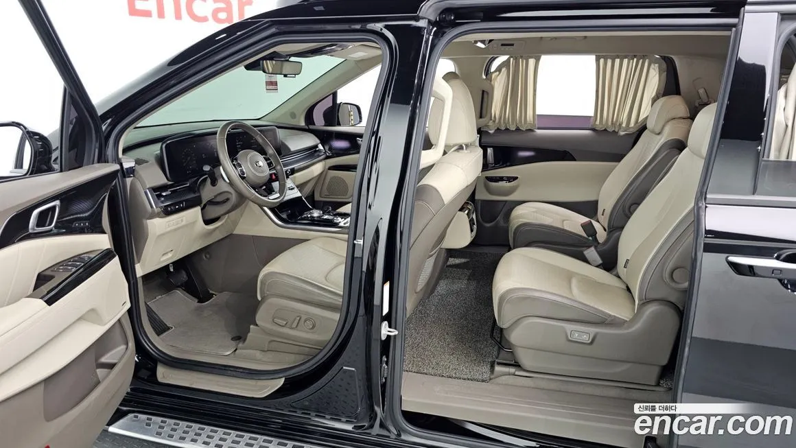 Kia Carnival — фото 10