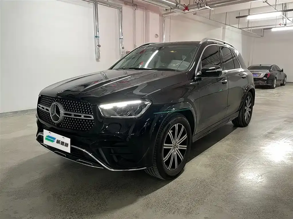 Mercedes-Benz GLE — фото 1