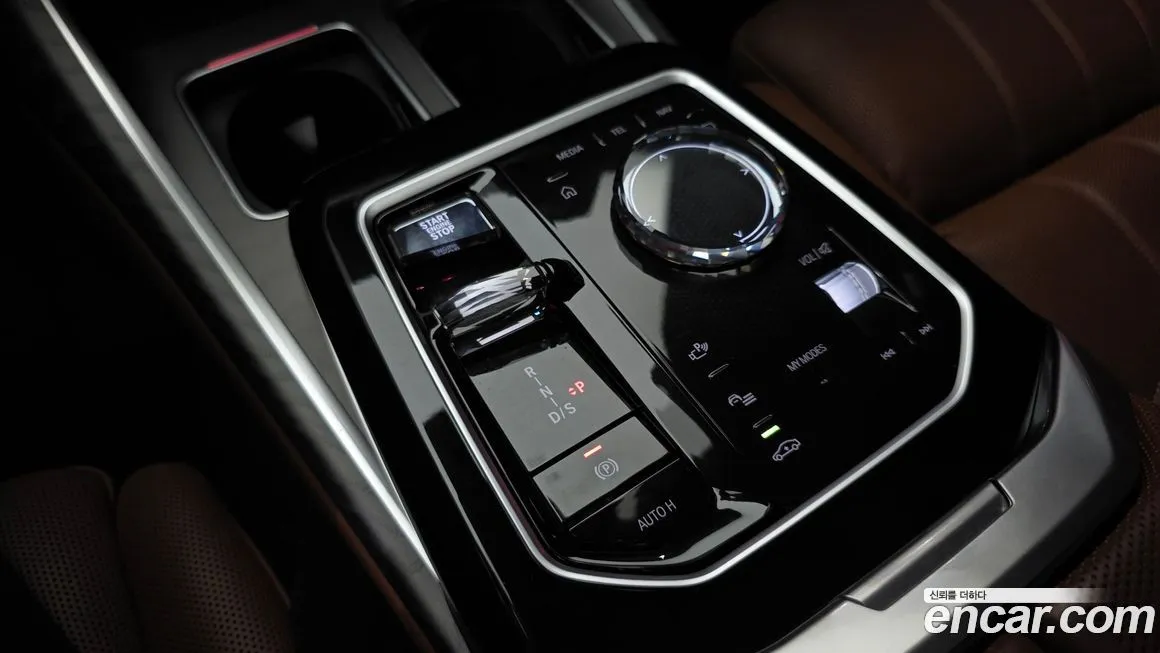 BMW 7-Series 2023 из KR, фото 9