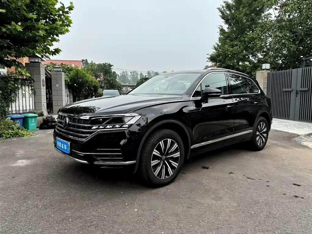 Volkswagen Touareg New Energy 2022 из CN, фото 1
