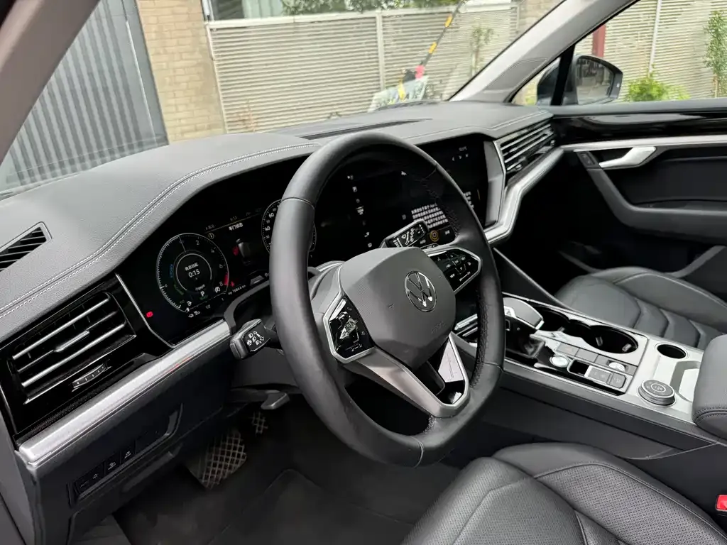 Volkswagen Touareg New Energy 2022 из CN, фото 4