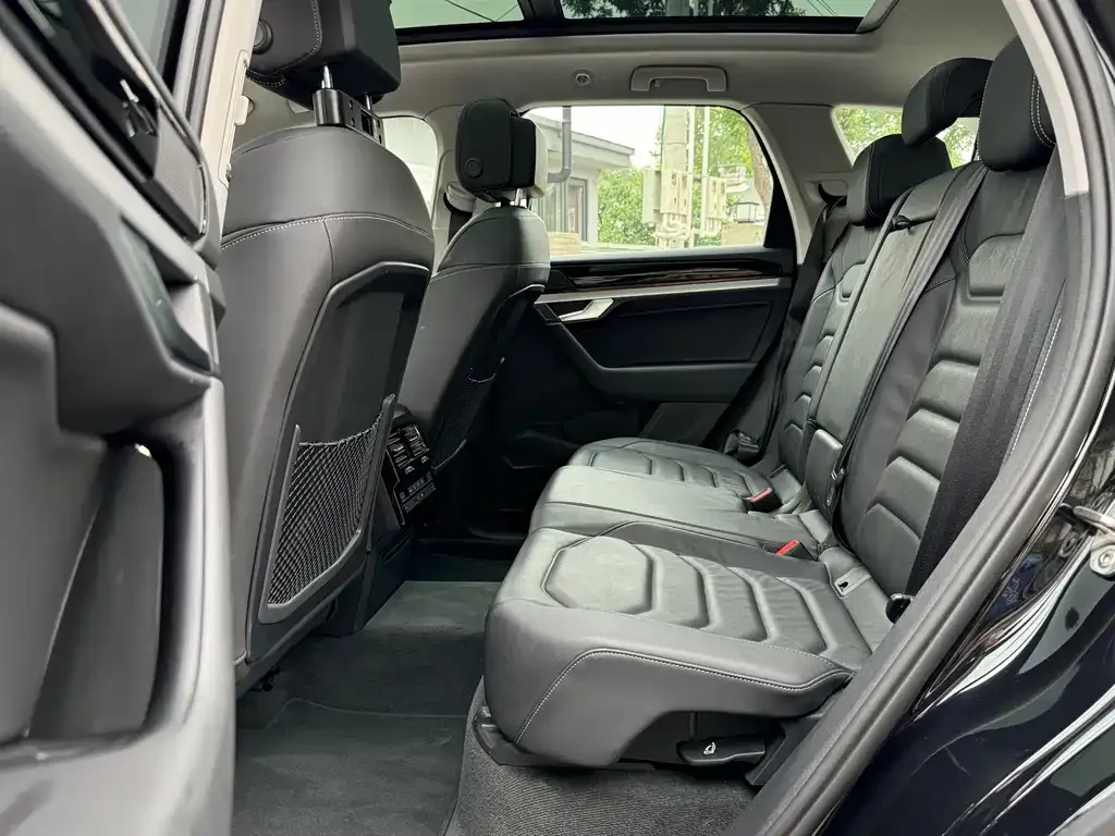 Volkswagen Touareg New Energy 2022 из CN, фото 9
