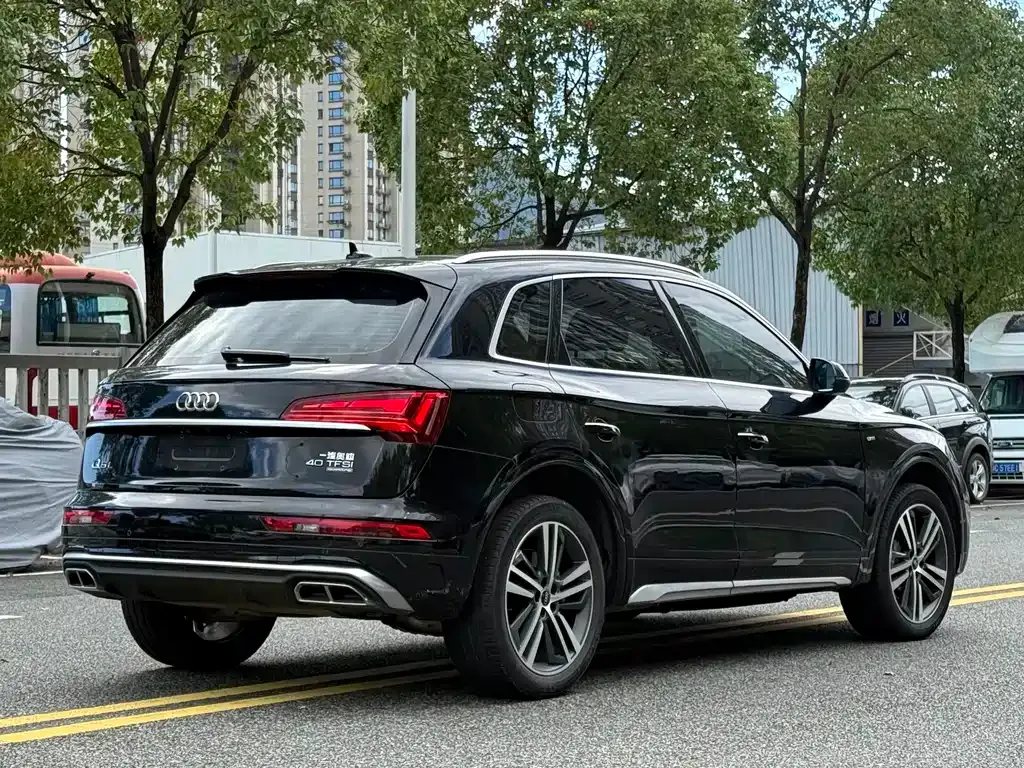 Audi Q5L — фото 4