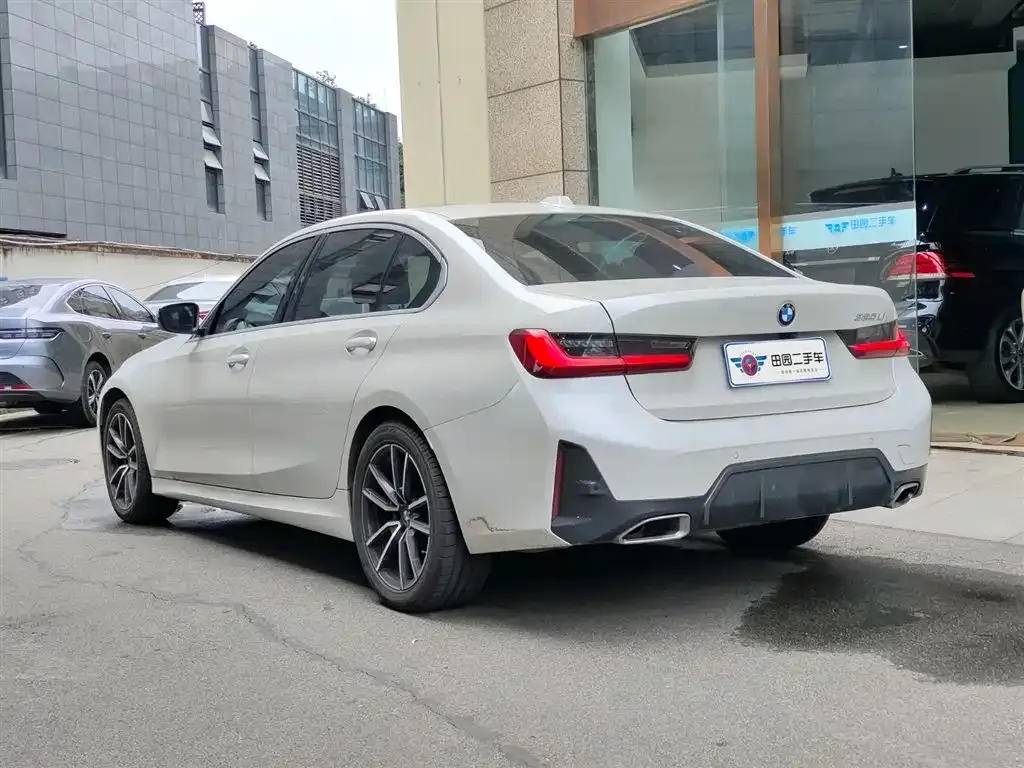 BMW 3 Series 2023 из CN, фото 4