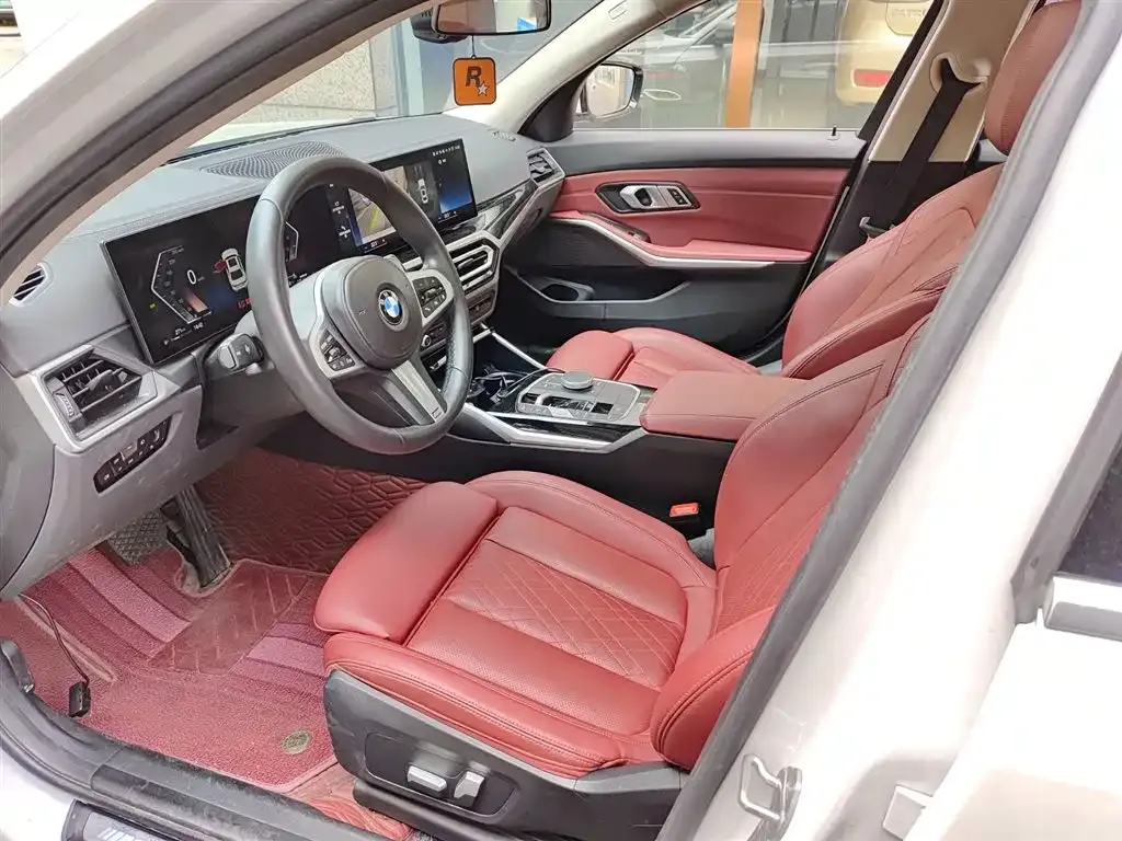 BMW 3 Series 2023 из CN, фото 7