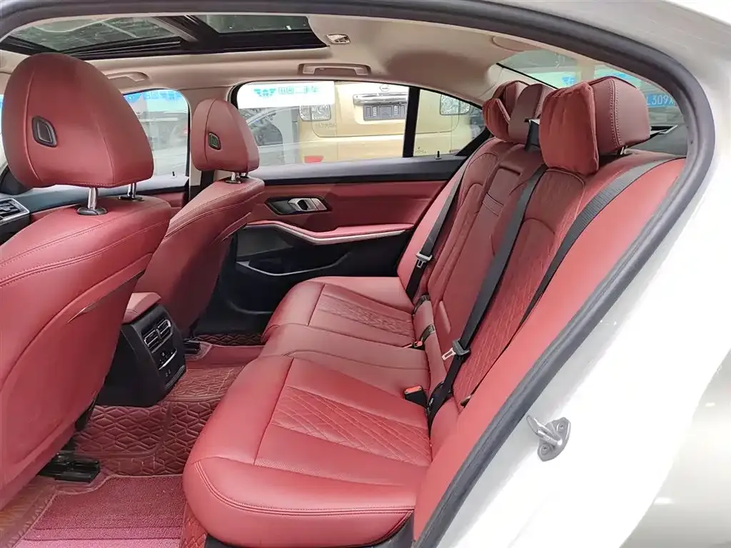 BMW 3 Series 2023 из CN, фото 8